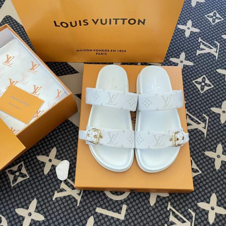 Picture of Louis Vuitton Slippers _SKULVsz35-42jyh0505618